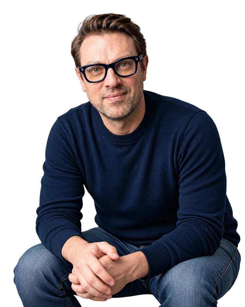 David Baulande, assis et souriant
