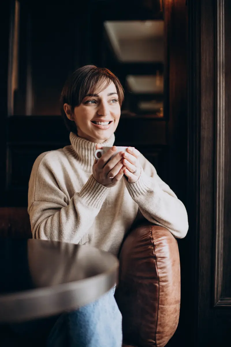 Exemple MyShot Pro : scène de café pour un visuel de proximité